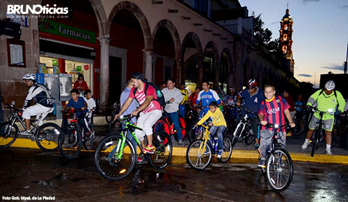Festejarán ruta ciclista nocturna en La Piedad