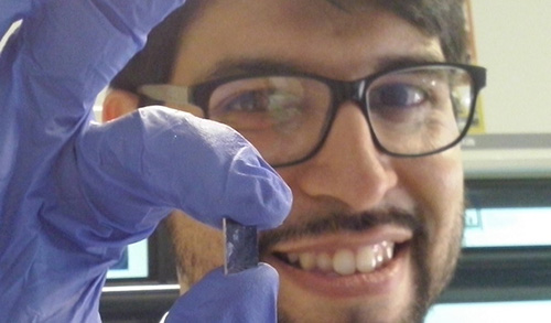 Estudiante mexicano desarrolla nanobatería