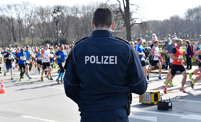 Policía evita atentado terrorista en media maratón de Berlín 