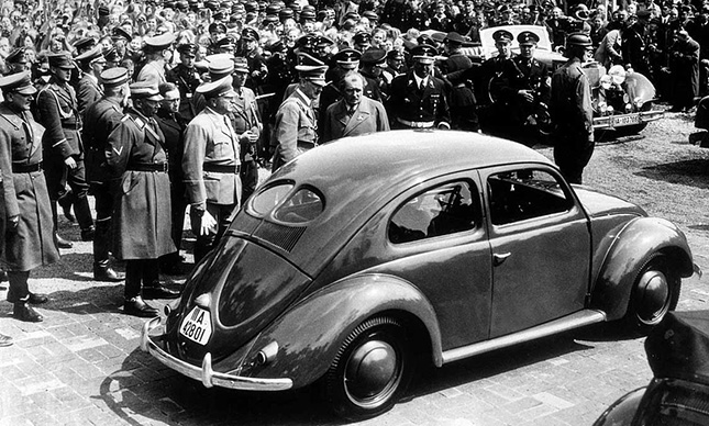 De una fábrica de Hitler a líder mundial: Volkswagen cumple 80 años