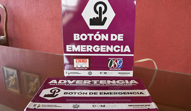 ENTREGAN E INSTALAN BOTONES DE EMERGENCIA EN YURÉCUARO