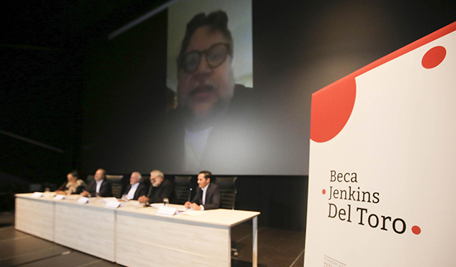 Beca Jenkins–Del Toro financiará estudios de jóvenes mexicanos en escuelas de cine del mundo