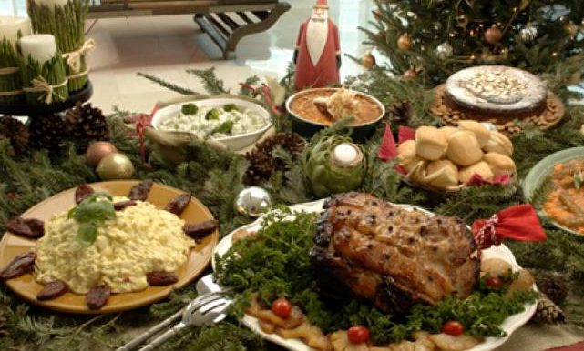Recomiendan consumo moderado de alimentos en fiestas decembrinas