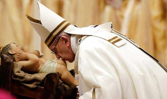 El Papa asegura que la Navidad quiebra la “insaciable codicia y avidez”
