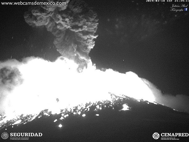 Se registra explosión del Volcán Popocatépetl
