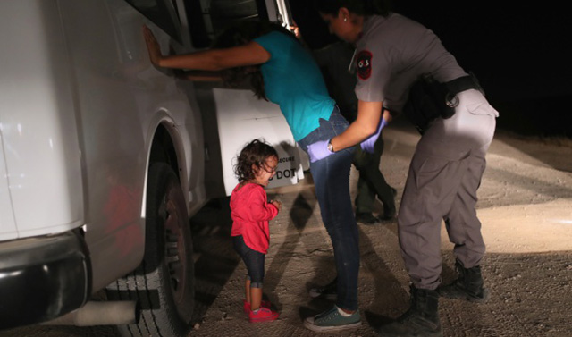 “Niña llorando en la frontera” de John Moore gana el World Press Photo