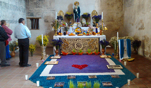 La tradición del Altar de Dolores continúa en los museos