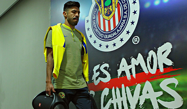 Oribe Peralta llega a Chivas de América con contrato de dos años