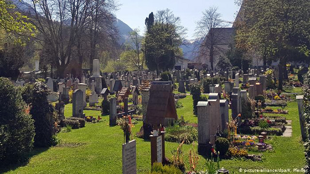 En crisis los cementerios en Alemania por nuevas formas de entierro