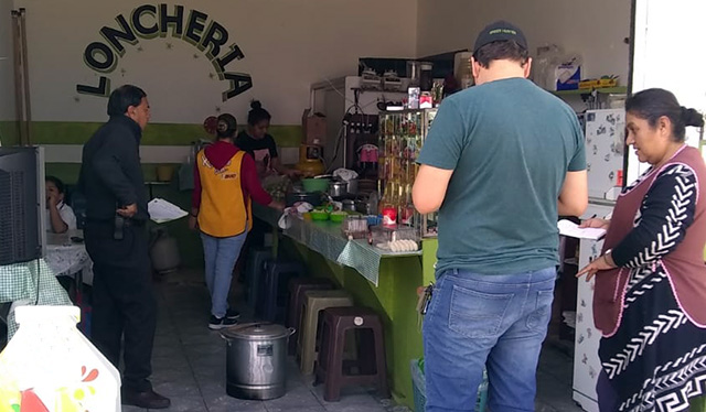 Involucra municipio a comerciantes en limpieza del centro de La Piedad