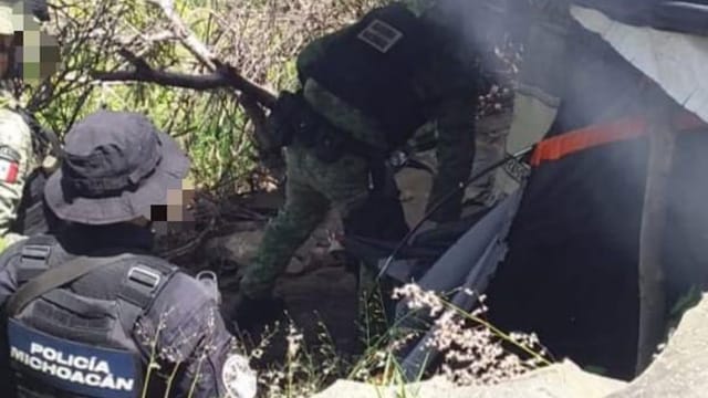 Destruyen campamento del narco en cerro El Arco, Ecuandureo