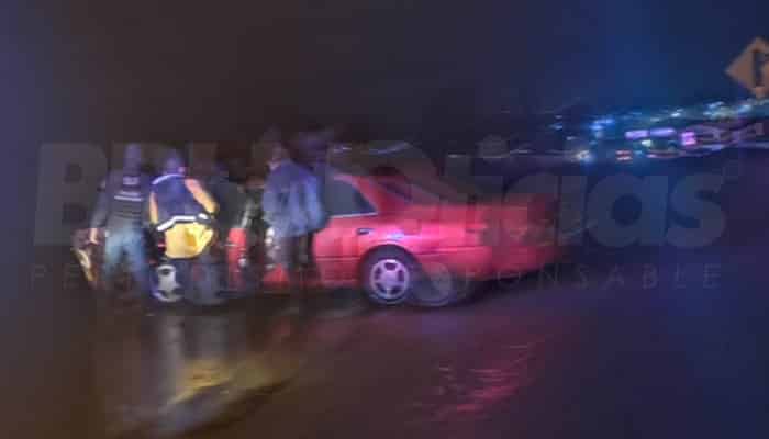 Choque de auto contra muro en carretera La Piedad – Numarán; 1 fallecido