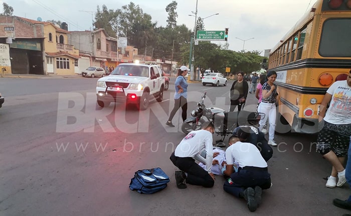 Motociclista en La Piedad, choca contra autobús de pasajeros