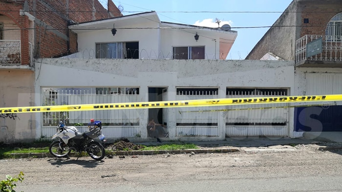 Asesinan a mujer dentro de su casa en Pénjamo