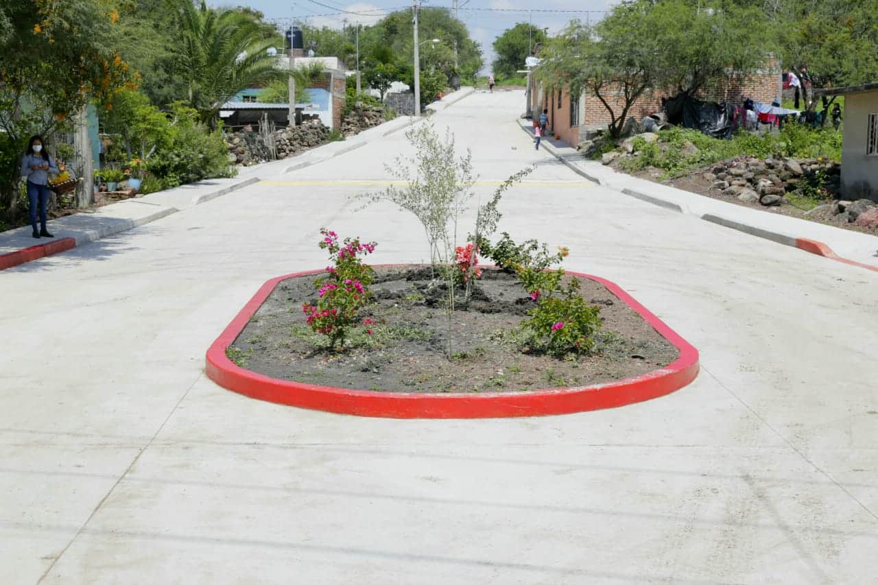 Entrega Gobierno de Michoacán pavimentación de 5 calles en Angamacutiro