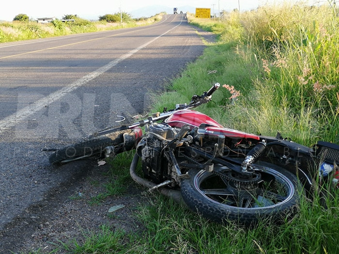 Motociclista lesionado tras derrapar cerca de La Ermita, Pénjamo