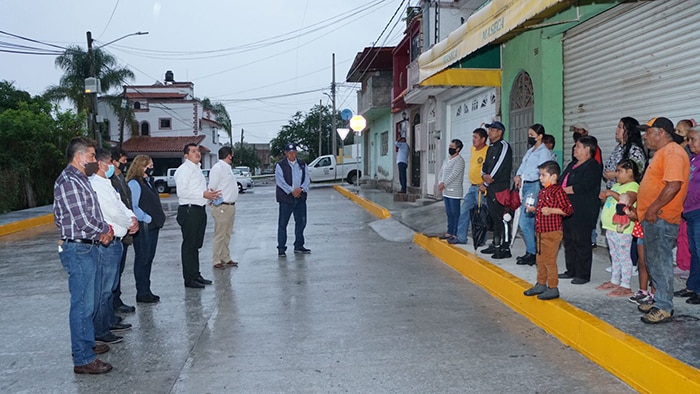 Colonia Santa Fe de La Piedad cuenta con 2 calles más pavimentadas