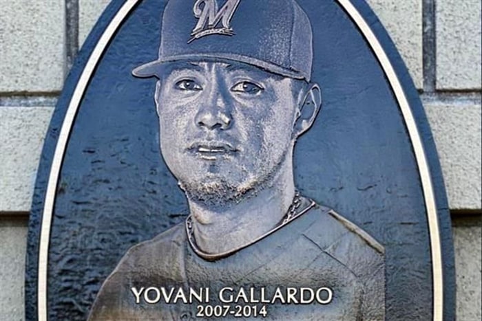 Yovani Gallardo Muro de Honor