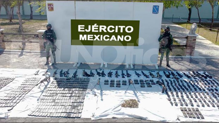 Ejército descubre escondite de armas; asegura 30 fusiles, cargadores y cartuchos