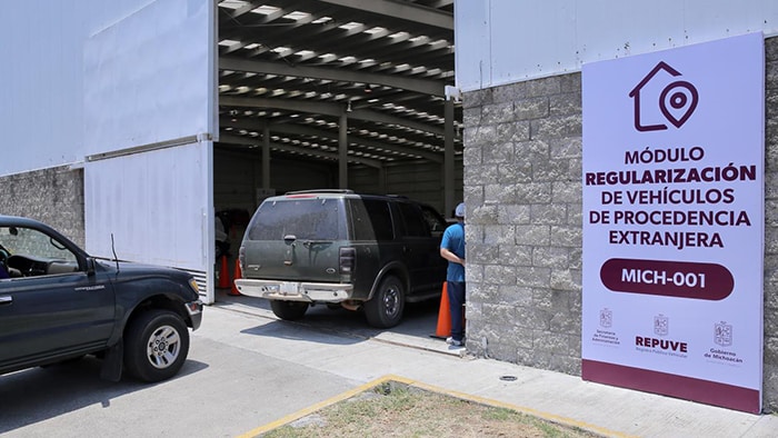 Inicia regularización de vehículos “chocolate” en Michoacán
