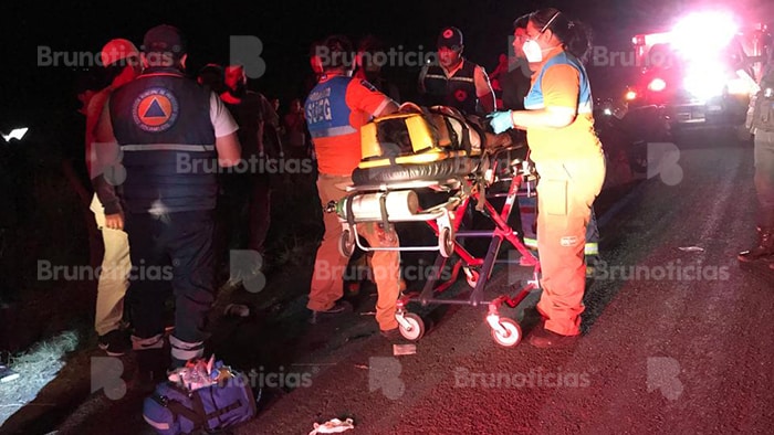 2 heridos tras percance de motocicleta en Pénjamo