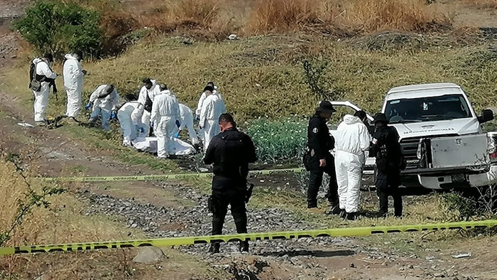 Localizan en Huaniqueo osamentas de 6 personas; FGE Michoacán investiga