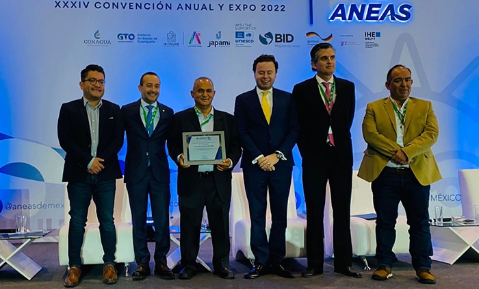 Reconocen a director SAPAS La Piedad en la Convención y Expo ANEAS 2022
