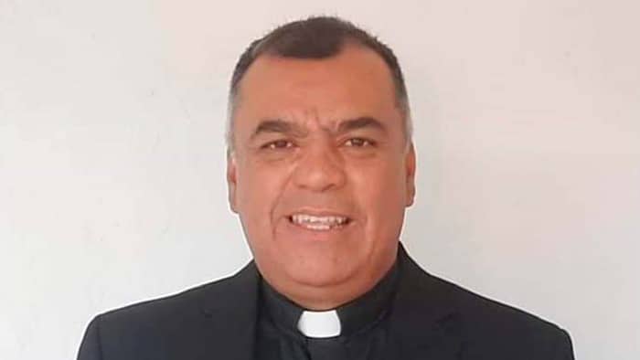 Papa Francisco nombra obispo de Cuauhtémoc-Madera a sacerdote que estuvo en Tanhuato