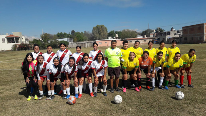 San Miguel de Camarena campeón del cuadrangular de futbol femenil en Pénjamo