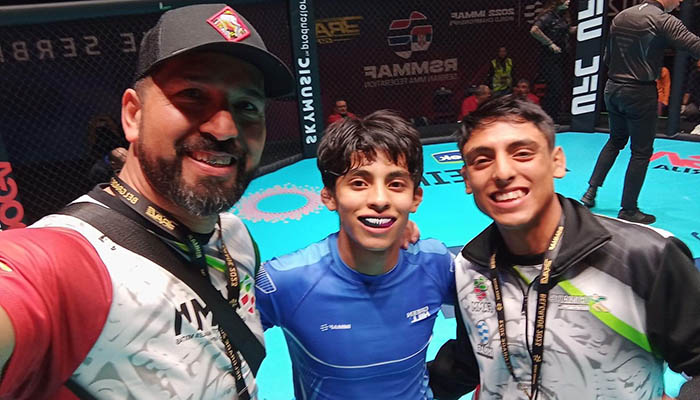 Peleadores de La Piedad alcanzan semifinales en mundial de MMA