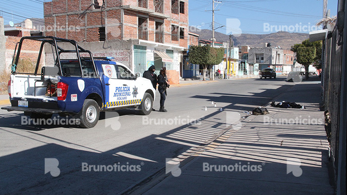 Heridos y tendidos dejan a pareja víctima de atentado en Pénjamo