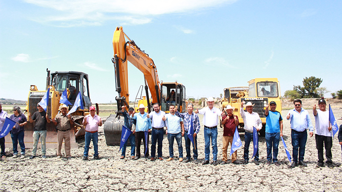 Inicia SDAyR la rehabilitación de la presa Tacubaya en Pénjamo