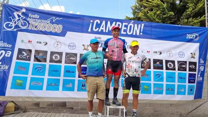 Ciclista de Pénjamo conquista el podio en carrera de Texcoco