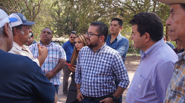 Vecinos de Santa Ana Pacueco piden seguridad a Alcalde de Pénjamo