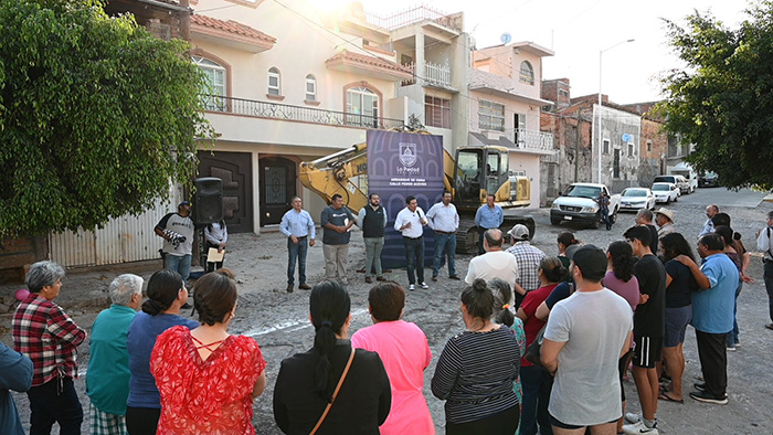 Arranca 3era etapa de pavimentación de calle Pedro Aceves en La Piedad