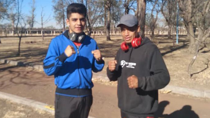 Entrenan juntos “Dinamita” Ornelas y “Gatito” Pérez para función de box en Ayotlán