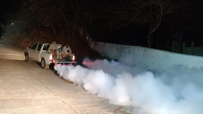 Fumigan y colocan abate en La Piedad para evitar proliferación del mosco del dengue