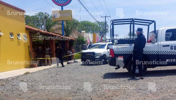 Triple homicidio en restaurante de Ecuandureo