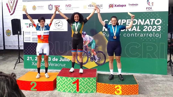 Hilda Zaragoza, de Degollado, Jalisco se sube al podio del ciclismo de ruta en Xalapa; obtiene 3er lugar