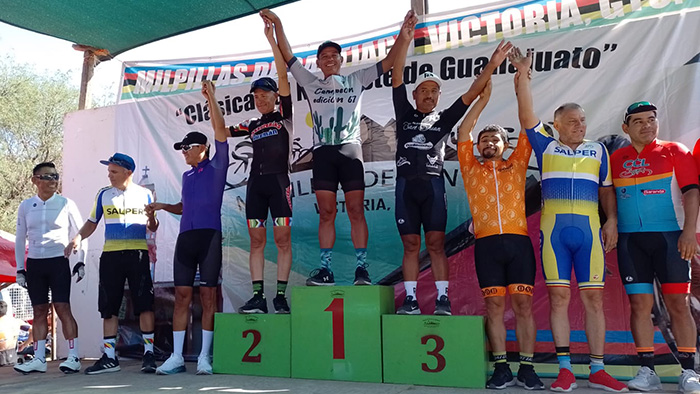 Ciclista de Pénjamo gana carrera en Dolores Hidalgo