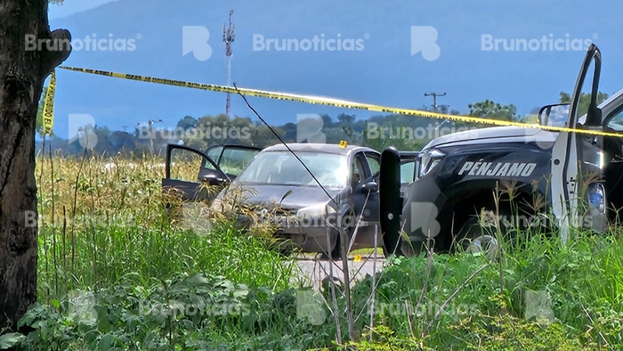 3 Cuerpos estaban dentro de un auto localizado cerca de San Antonio de Aceves, Pénjamo