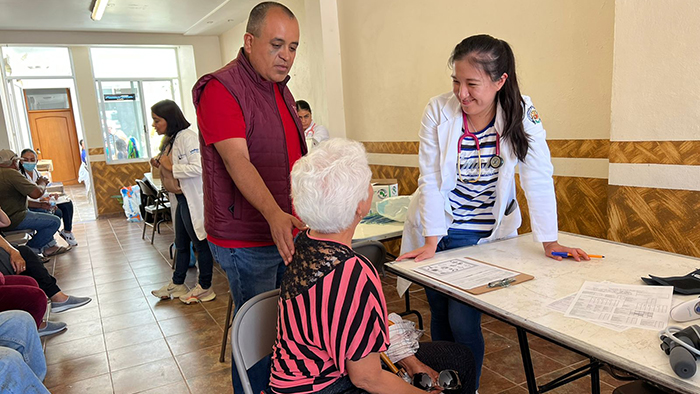 100 consultas de Salud En Tú Familia durante jornada en Río Grande, La Piedad