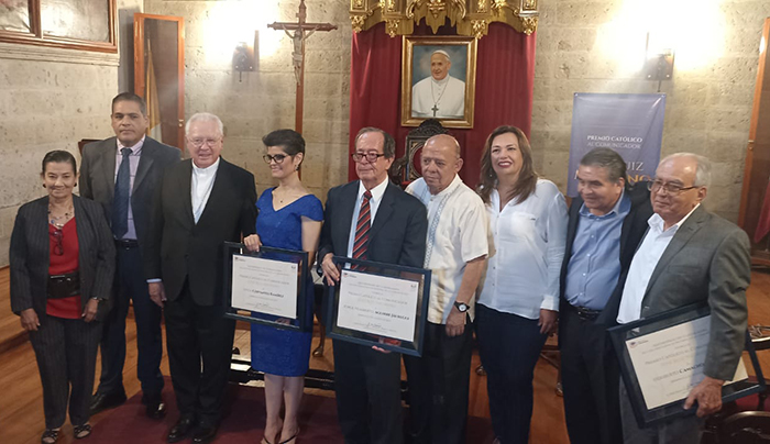 Arquidiócesis de Guadalajara entregó premio 2023 a comunicadores
