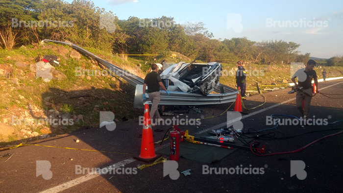 Joven muere y menor herido luego de choque en autopista Ecuandureo – Zamora