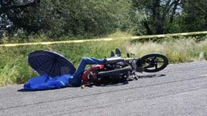Motociclista de 15 años murió en Pénjamo; no llevaba casco