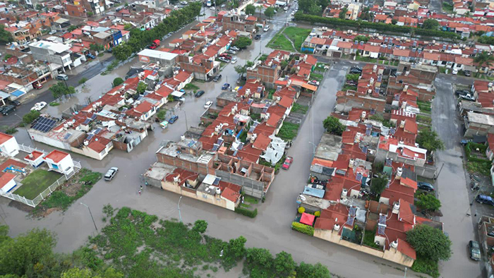 Autoridades de Protección Civil de La Piedad atienden inundaciones