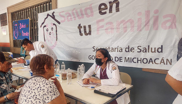 Ofrece Salud En Tu Familia en Yurécuaro consultas, vacunas y atención