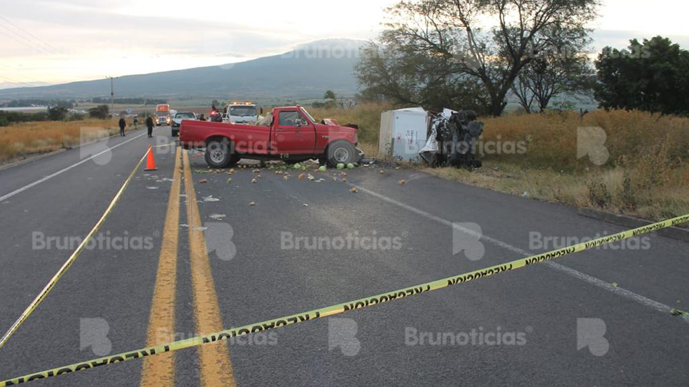 Choque de camionetas en vía La Piedad – Yurécuaro cobra 1 vida