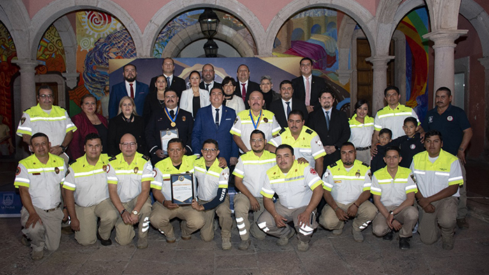 Ayuntamiento de La Piedad otorga la Presea Cavadas al H. Cuerpo de Bomberos Voluntarios