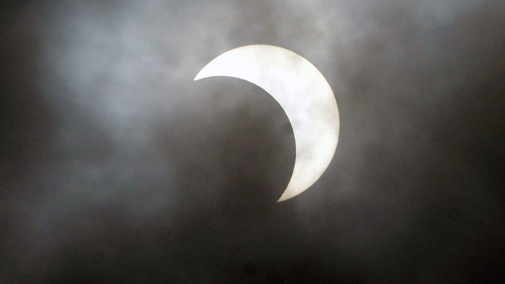 Opciones para disfrutar el eclipse solar sin riesgos